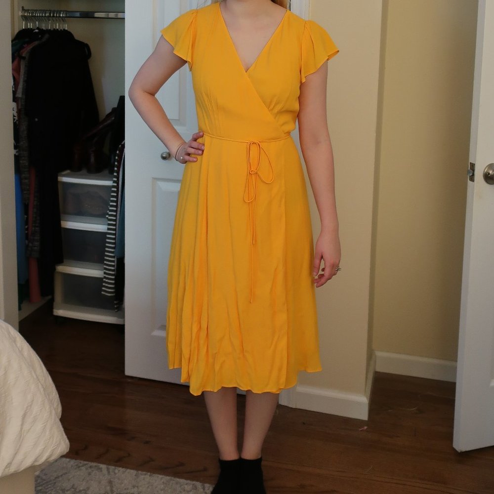 NWOT Marigold Flutter Sleeve Wrap Dress